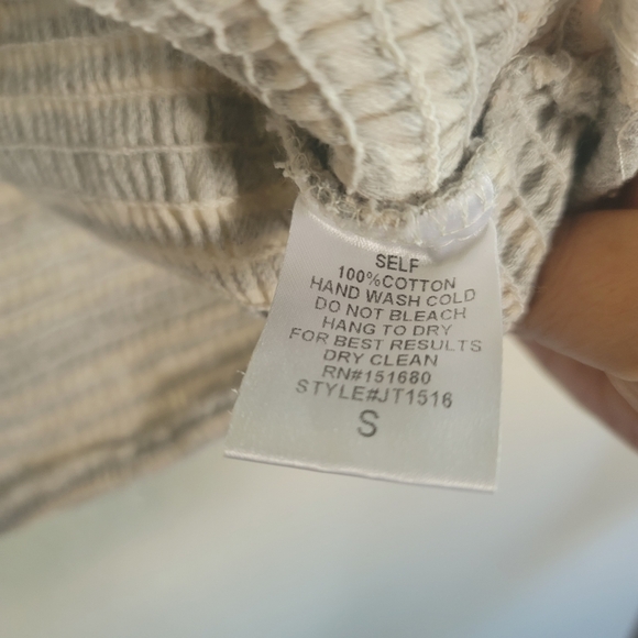 Pants Store, Smocked Cropped Top, Blue/Grey and Ivory/Cream, Size Small - Picture 4 of 4